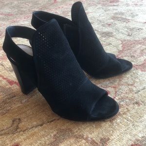 NWOT Via Spiga black suede leather block high heel with leather sole.